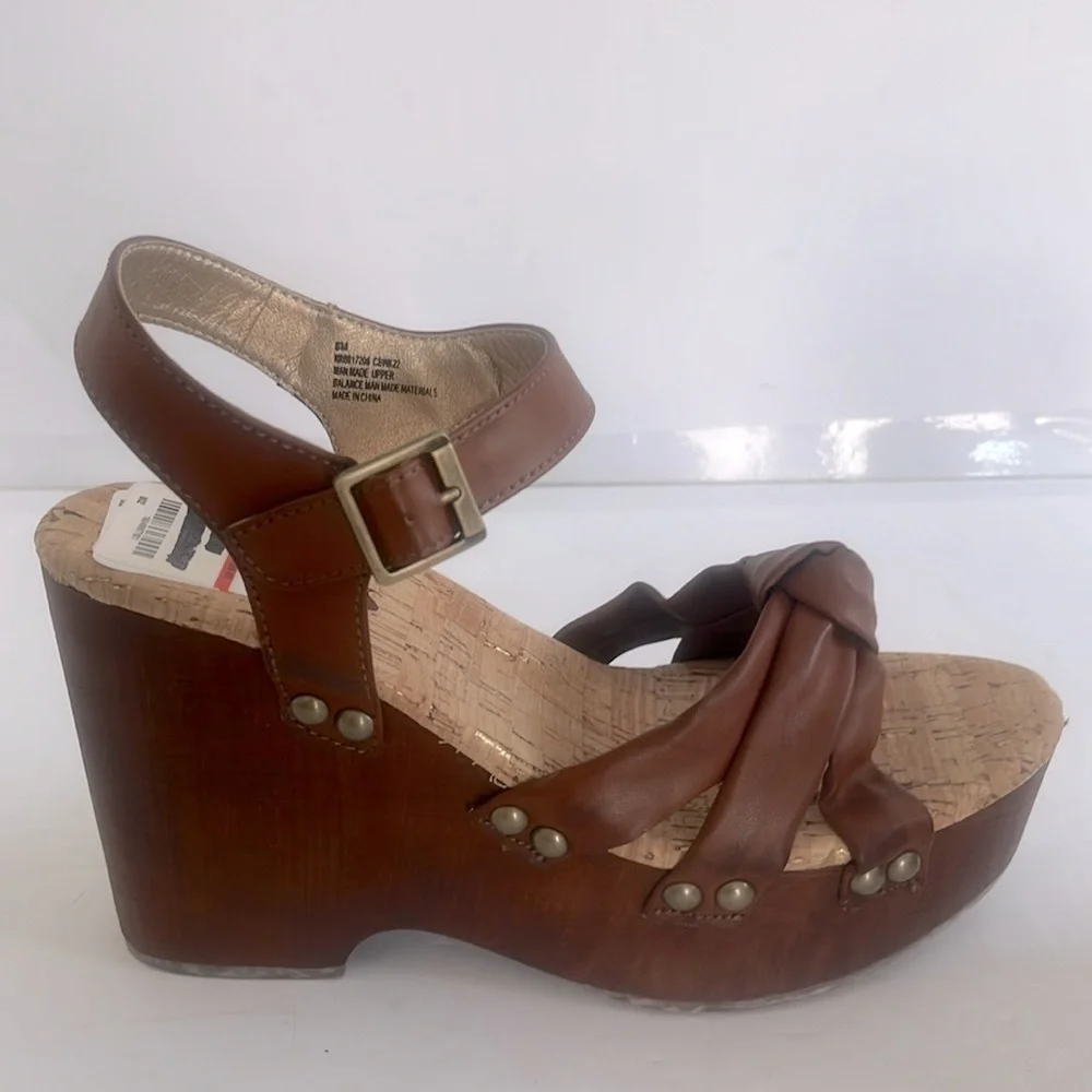 KORKS $129 Women Dawson Wedge Platform Chunky Heel Sandal Brown Shoes Size 8 NEW
